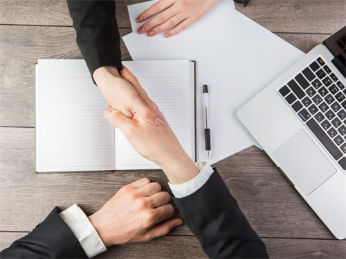 立络科技-如何通过定制网站设计抓住客户的心