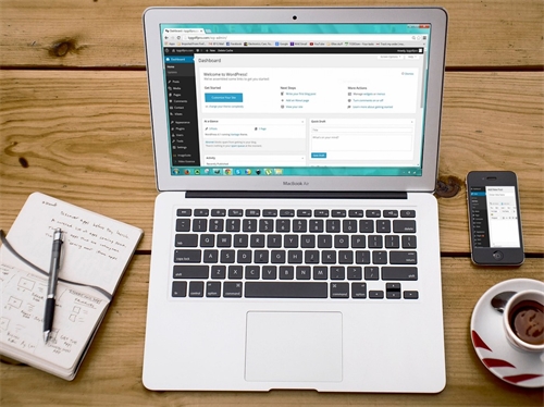 立络科技-打造引领时尚潮流的服装行业创新型网站平台